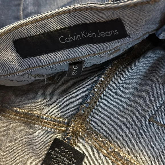 Calvin Klein Shape Capri Jean Size 8 - Picture 3 of 4
